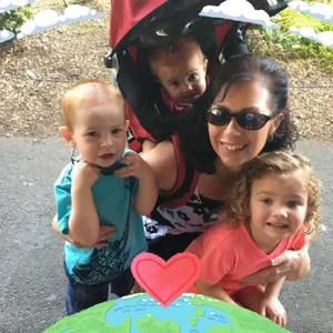 Meet your Posher, Dee dee